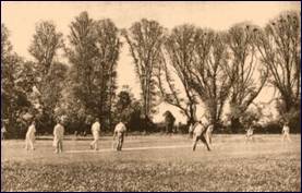 31 Cricket on the Park behind Goldhanger House, 1950s 
